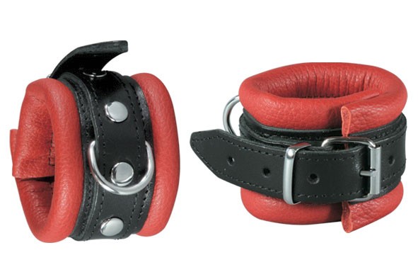 Leather Wrist Restraints Classic, red